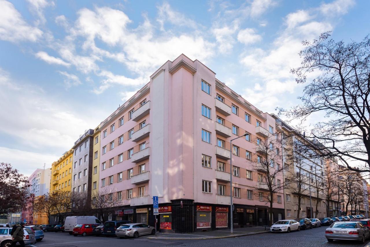 Bright Charming Apt With Terrace, Parking & Airco. Πράγα Εξωτερικό φωτογραφία