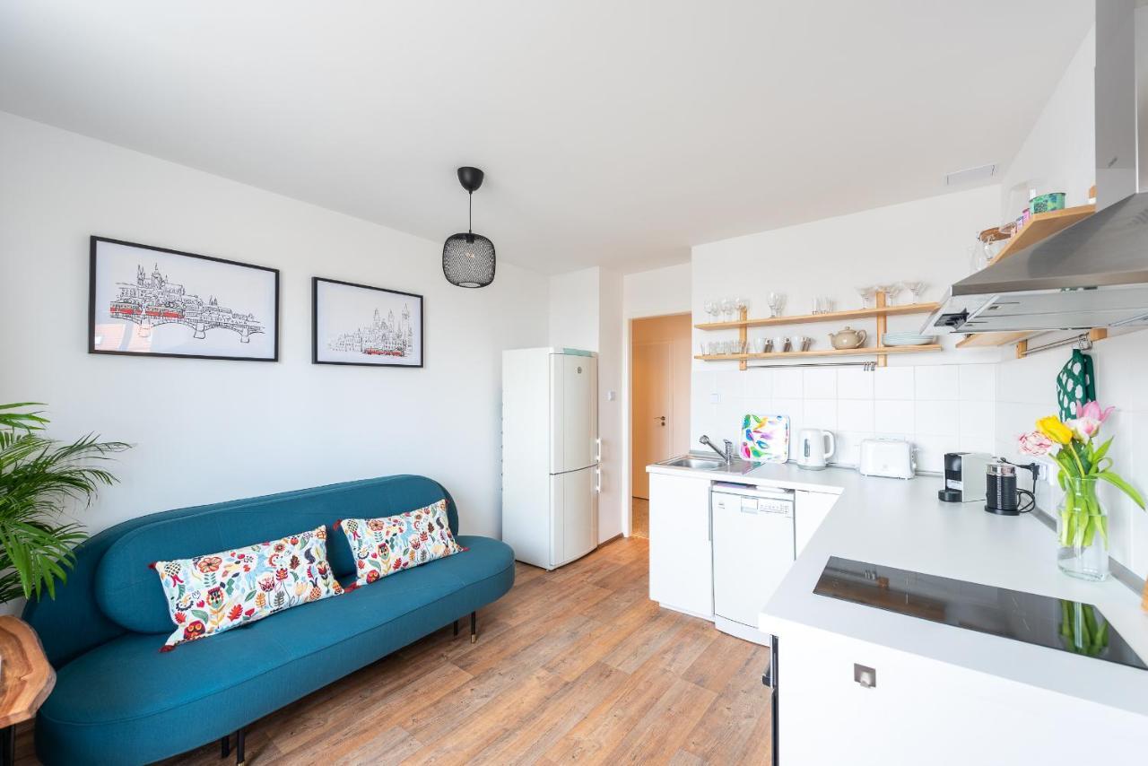 Bright Charming Apt With Terrace, Parking & Airco. Πράγα Εξωτερικό φωτογραφία