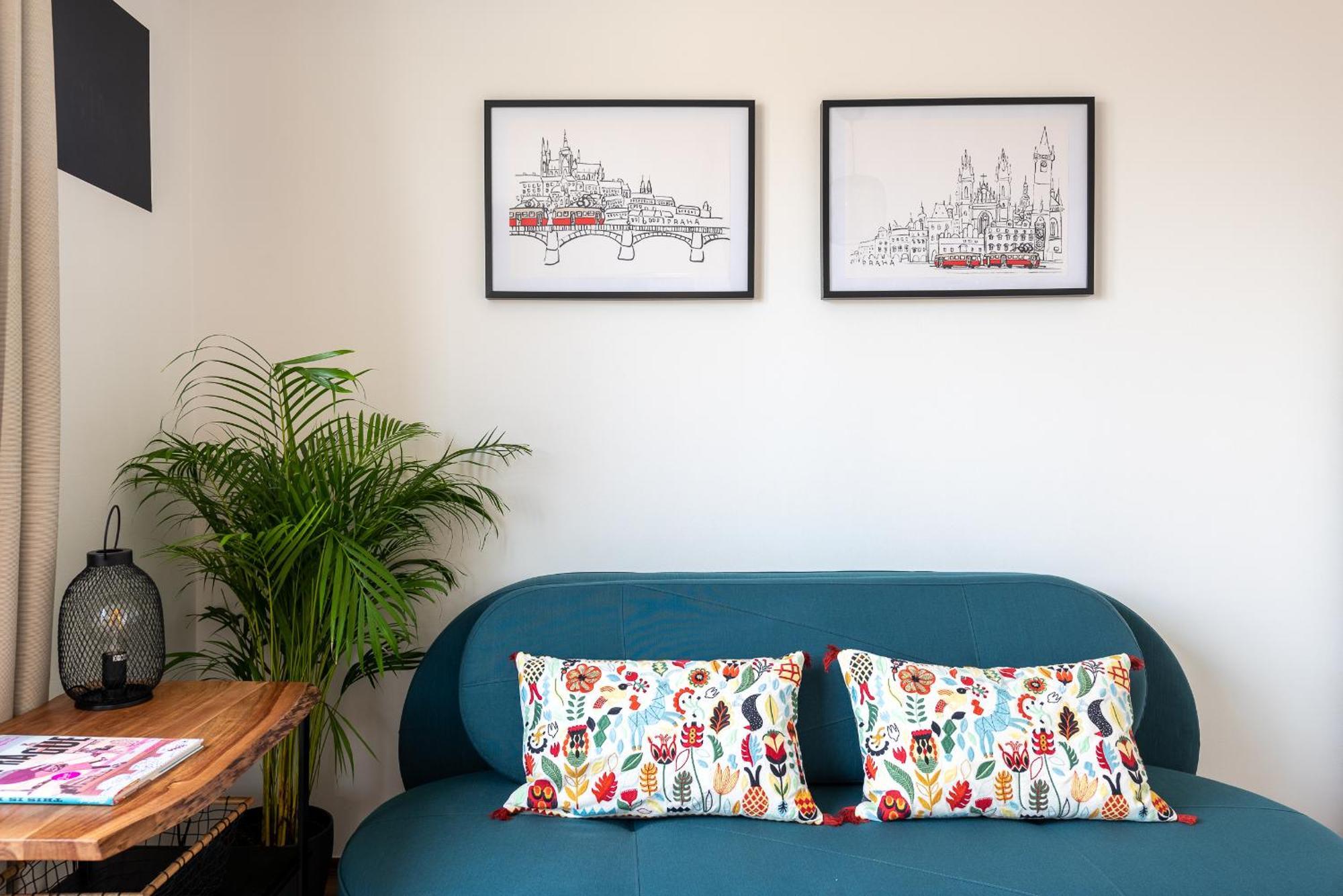Bright Charming Apt With Terrace, Parking & Airco. Πράγα Εξωτερικό φωτογραφία