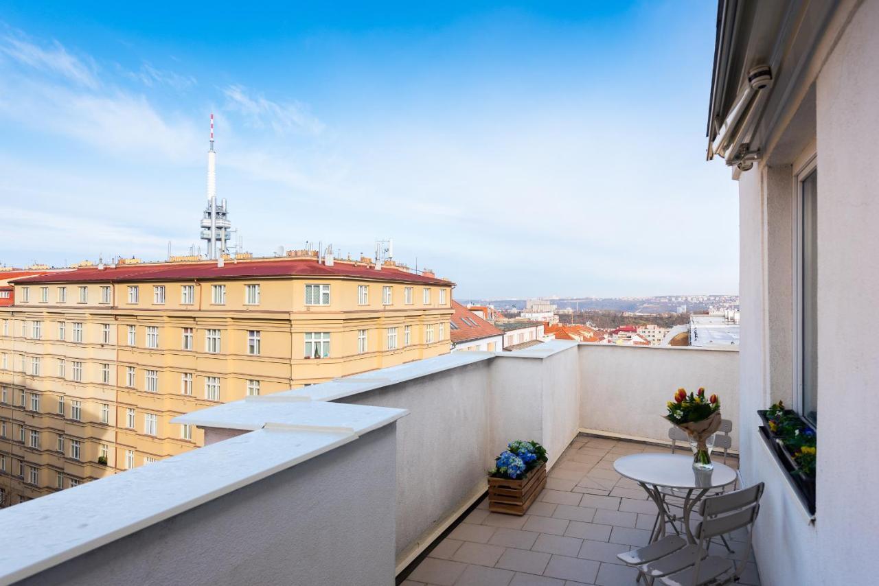 Bright Charming Apt With Terrace, Parking & Airco. Πράγα Εξωτερικό φωτογραφία